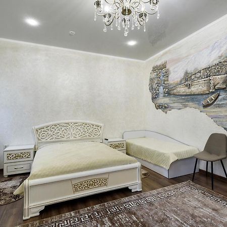 Апартаменти В Старому Місті Sweet House Kamianets-Podilsky Extérieur photo